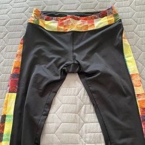 LulaRoe Jade Workout Capri Leggings Large